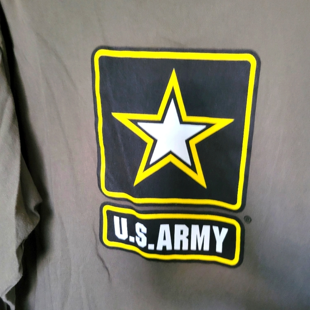 NWOT.  Army Star Logo Olive Green  Long Sleeve Shirt Size XL - Picture 2 of 6